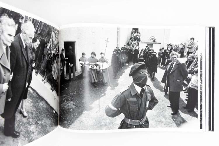 Whatever You Say, Say Nothing - Gilles Peress, Steidl, Peinture Fraiche