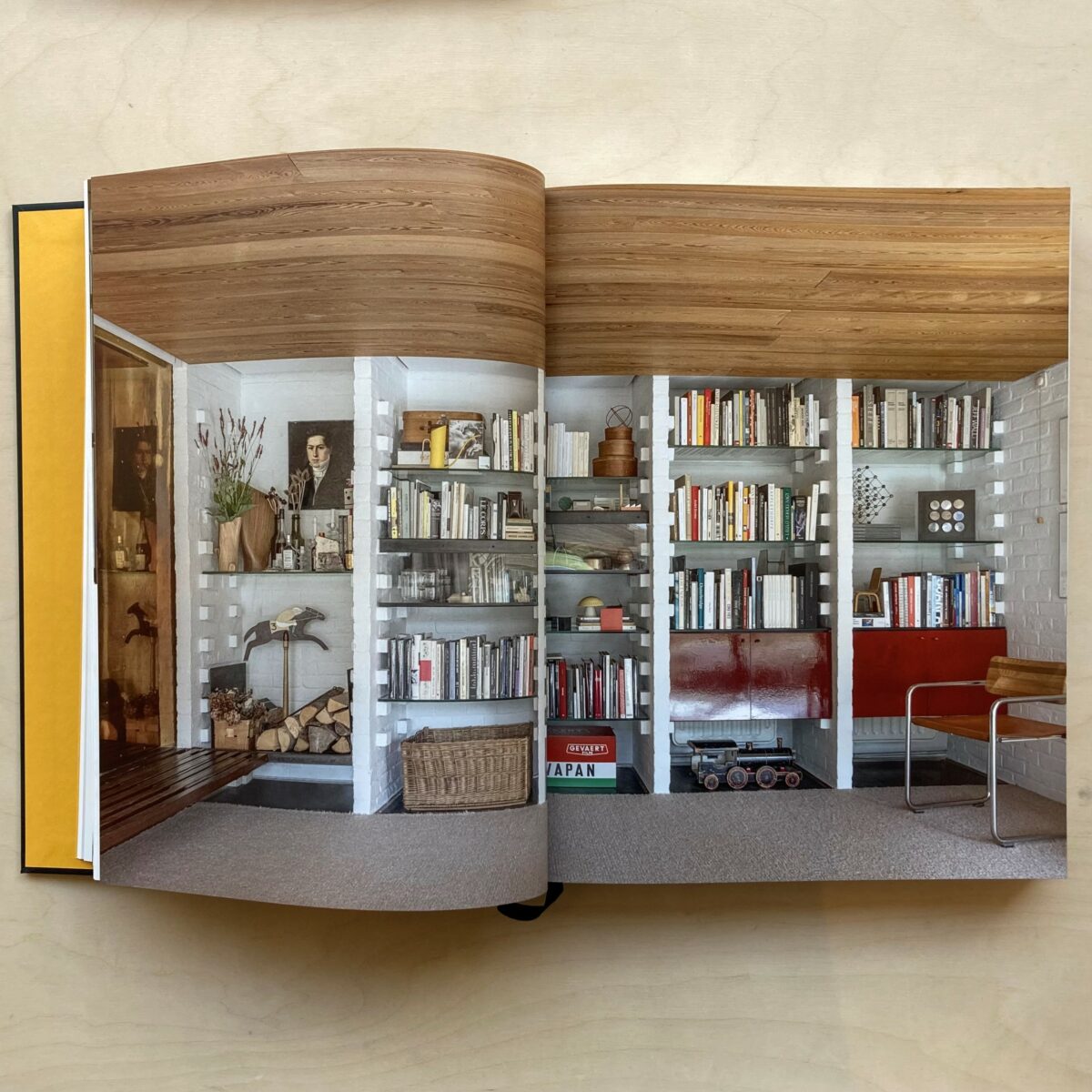 洋書 CHRISTOPHE GEVERS Book: Christophe Gevers Be.Classics, 2024 - The biggest