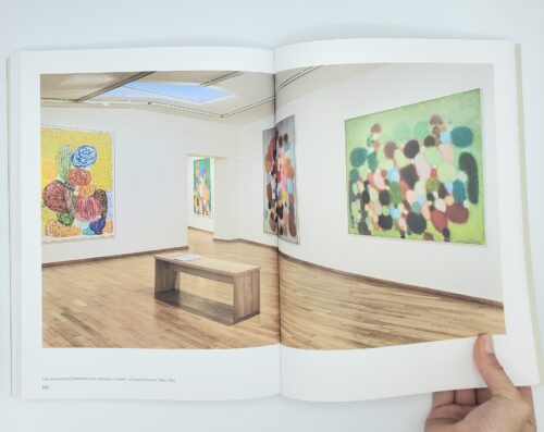 Photographie de pages tirées de Jeff Kowatch - Juliette Singer, Skira Paris. Peinture Fraîche.