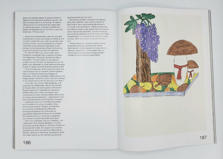 Photographie de pages tirées de Ten Years On - Deborah Bowmann, Triangle Books. Peinture Fraîche.